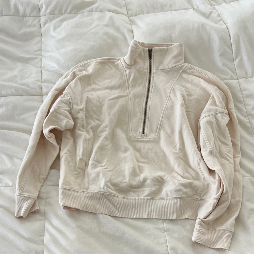 Universal Thread Light Cream Half-Zip Sweatshirt